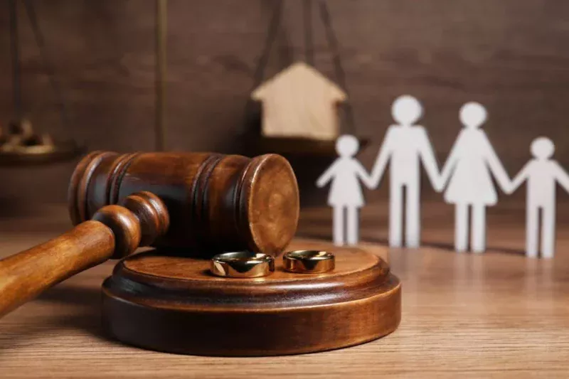 Divorce lawyers near me