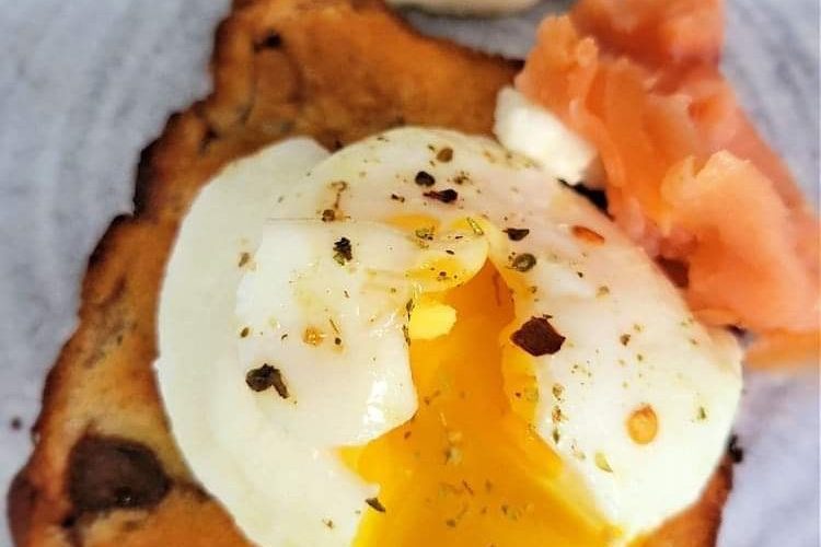 POACHED EGGS
