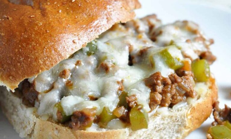 Philly Cheesesteak Sloppy Joe